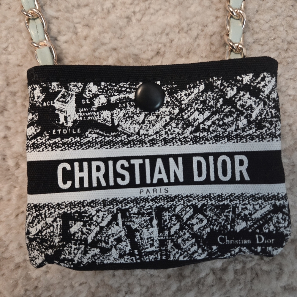 Dior Monochrome Mini Bag with Chain - Picture 10 of 10